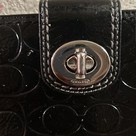 Coach Patent Leather long Wallet - Picture 2 of 6